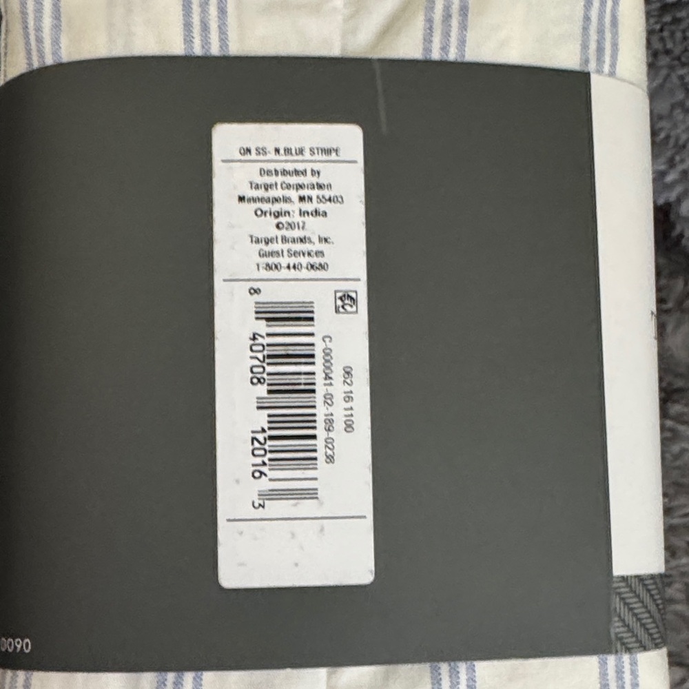 Threshold Vintage-Washed Percale Sheet Set in White and Light Blue Stripes - Picture 5 of 8